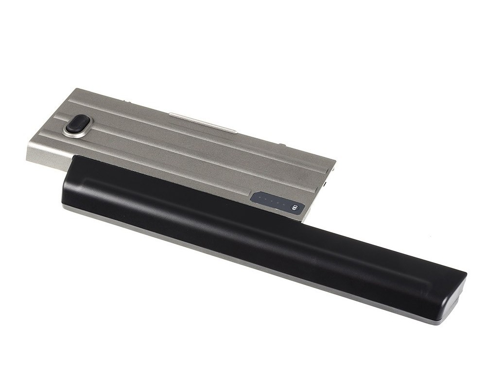 Ta baterija ima večjo kapaciteto od originalne baterije in se njene dimenzije zato lahko nekoliko razlikujejo od originalnih. Običajno baterija štrli iz prenosnika za kakšen centimeter na spodnji ali zadnji strani prenosnika. Če vas zanimajo točne dimenzije baterije, vas prosimo, da nas pred nakupom kontaktirate.