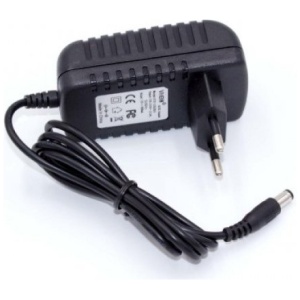 <p><b>Opis:</b></p><p>Kvaliteten polnilec za tiskalnike nalepk Dymo z nadtokovno in temperaturno zaščito ter certifikatom RoHS. Dolžina kabla je cca. 1,20 m.</p><p><b>Originalne oznake:</b><br></p><ul><li>D1 40076 S0721440</li><li>DSA-20PFE-12FEU090200<br></li></ul><br><p><b>Primerno za:</b></p><div>Dymo:</div><div><ul><li>LetraTag 100-T, LM210D, LM220P, LM350D, LM450D, LM450D, LP250, LP350, LT 100-H, LT-100H, LT-100T, RHINO 5000, RHINO 5200, RHINO 6000</li></ul><br></div><b>Lastnosti:</b><ul><li>Proizvajalec: VHBW</li><li>Moč: 18 W</li><li>Barva: črna</li><li>Vhodna napetost: 100-240 V</li><li>Izhodna napetost: 9 V</li><li>Tok: 2 A</li><li>Priključek: 5,5 mm (zun. premer), 2,5 mm (notr. premer), 12 mm (dolžina)</li></ul><br>