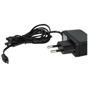 <br><p><b>Opis:</b></p><p>Polnilec za slušalke Jabra 7,5 V. Polnilec ima zaščito pred prepolnjenjem, nadtokovno zaščito in temperaturno zaščito ter certifikata CE in RoHS. Dolžina kabla je približno 1,50 m. </p><p><b>Originalne oznake:</b><br></p><ul><li>14207-42</li><li>5706991021004</li></ul><br><p><b>Primeren za naprave:</b></p><p>Jabra:</p><ul><li>Engage 65, Engage 75</li></ul><br><br><br><b>Lastnosti:</b><ul><li>Proizvajalec: VHBW</li><li>Barva: črna</li><li>Izhodna napetost: 7,5 V</li><li>Tok: 0,65 A (650 mA)</li></ul><br>