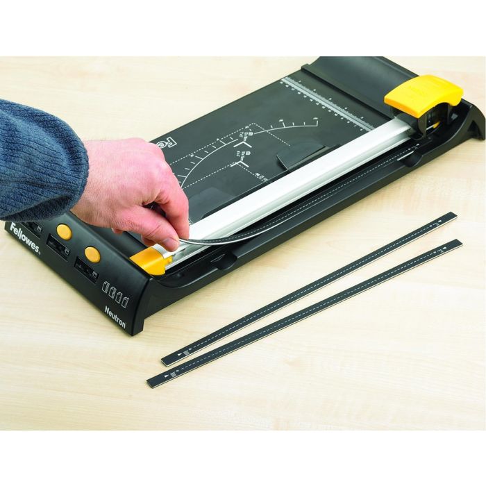 Fellowes set nadomestnih rezalnih trakov za rezalnike papirja Electron A3, Proton A3 - slika 3