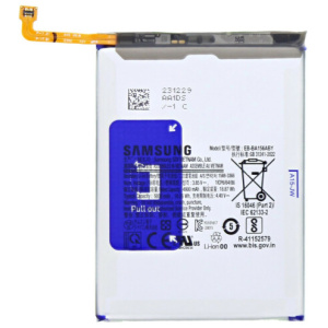 <b>Opis:</b><br><ul><li><b>Originalna baterija proizvajalca Samsung</b><br></li><li>Najsodobnejša tehnologija omogoča veliko ciklov polnjenja in praznjenja<br></li><li>Li-Polymer celice so prijazne okolju, obenem pa zagotavljajo delovanje brez spominskega učinka<br></li><li>Termično stikalo ščiti baterijske celice pred pregrevanjem, prenapolnitvijo in kratkim stikom<br></li><li>Visoka kapaciteta baterije, podaljšan čas delovanja pri mirovanju naprave, zelo počasno samopraznjenje</li><li>Baterijo polnimo z originalnim ali nadomestnim polnilcem</li><li>Certifikati CE in ROHS</li></ul><br><br><p><b>Originalne oznake:</b></p><ul><li>EB-BA156ABY</li><li>GH82-33639A</li></ul><br><br><p><b>Primerno za:</b></p><p>Samsung:</p><ul><li>Galaxy A15 4G, Galaxy A15 5G, SM-A155, SM-A156</li></ul><br><b>Lastnosti:</b><ul><li>Proizvajalec: Samsung</li><li>Vrsta: Li-Polymer</li><li>Napetost: 3,85 V</li><li>Kapaciteta: 5.000mAh (19,25 Wh)</li></ul><br>