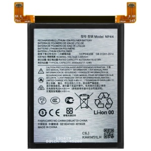 <b>Opis:</b><br><ul><li>Nadomestna baterija je izdelana po zasnovi in tehnologiji nemškega proizvajalca MPS, kar zagotavlja odlično kvaliteto<br></li><li>Najsodobnejša tehnologija omogoča veliko ciklov polnjenja in praznjenja<br></li><li>Li-Polymer celice so prijazne okolju, obenem pa zagotavljajo delovanje brez spominskega učinka<br></li><li>Termično stikalo ščiti baterijske celice pred pregrevanjem, prenapolnitvijo in kratkim stikom<br></li><li>Visoka kapaciteta baterije, podaljšan čas delovanja pri mirovanju naprave, zelo počasno samopraznjenje<br></li><li>100% kompatibilnost z originalno baterijo</li><li>Baterijo polnimo z originalnim ali nadomestnim polnilcem</li><li>Certifikati CE in ROHS</li></ul><br><br><p><b>Originalne oznake:</b></p><ul><li>NP44</li></ul><br><br><p><b>Primerno za:</b></p><p>Motorola:</p><ul><li>Edge 30 Fusion,&nbsp; Edge 40</li></ul><br><br><br><b>Lastnosti:</b><ul><li>Proizvajalec: MPS</li><li>Vrsta: Li-Polymer</li><li>Napetost: 3,85 V</li><li>Kapaciteta: 4.400 mAh (17.12 Wh)</li></ul><br>