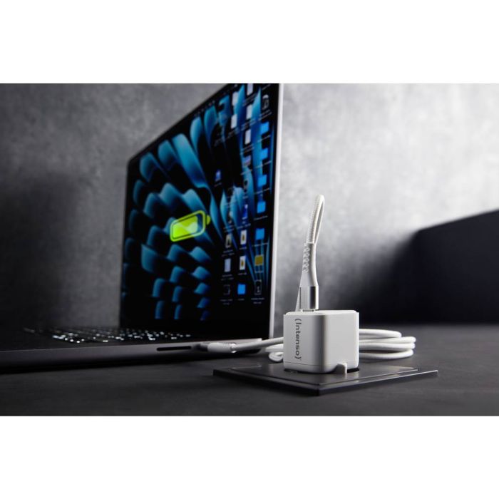 Intenso 30W GaN napajalnik s priključkom USB-C W30C + USB-C kabel 60W 1.5M - slika 3