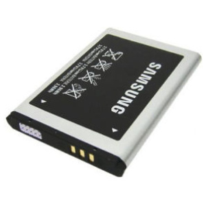 <b>Opis:</b><br><ul><li><b>Originalna baterija proizvajalca Samsung</b><br></li><li>Najsodobnejša tehnologija omogoča veliko ciklov polnjenja in praznjenja<br></li><li>Li-Ion celice so prijazne okolju, obenem pa zagotavljajo delovanje brez spominskega učinka<br></li><li>Termično stikalo ščiti baterijske celice pred pregrevanjem, prenapolnitvijo in kratkim stikom<br></li><li>Visoka kapaciteta baterije, podaljšan čas delovanja pri mirovanju naprave, zelo počasno samopraznjenje<br></li><li>Baterijo polnimo z originalnim ali nadomestnim polnilcem<br></li><li>Certifikati CE in ROHS</li></ul><br><br><p><b>Originalne oznake:</b></p><ul><li>AB463446BU</li><li>BST3108BE</li><li>AB043446BC</li><li>AB043446BE</li><li>AB043446LE</li><li>BST3108BC</li><li>BST3108BE</li><li>AB0434446BE</li><li>AB463446BC</li><li>BST3108BC</li><li>BST3108BEC</li></ul><br><p><b>Primerno za:</b></p><ul></ul><br>Samsung:<br><ul><li>SGH-A701, SGH-B130, SGH-B300, SGH-B320, SGH-B520, SGH-C120, SGH-C130, SGH-C140, SGH-C260, SGH-C270, SGH-C300, C3520, C3560, C3750, SGH-D520, SGH-D720, SGH-D730, SGH-E210, SGH-E250, SGH-E380, SGH-E500, SGH-E870, SGH-E900, SGH-E1080, SGH-E1100, SGH-E1107, SGH-E1110, SGH-E1120, SGH-E1130, SGH-E1150, SGH-E1150i, SGH-E1170, SGH-E1310, SGH-E1360, SGH-E2100, SGH-E2120, SGH-E2121, SGH-E2210, SGH-M150, SGH-M200, SGH-M310, SGH-S401i, SGH-S501i, GT-S3030, GT-S3100, GT-S3110, GT-S5150 Glamour, SGH-X150, SGH-X160, SGH-X180, SGH-X200, SGH-X210, SGH-X300, SGH-X500, SGH-X510, SGH-X520, SGH-X530, SGH-X550, SGH-X630, SGH-X680, SGH-X680v, GT-C3520, GT-C3560, GT-C3750, GT-S3030, GT-S3100, GT-S3110, GT-S5150 Glamour, GT-E1080, GT-E1080i, GT-E1080w, GT-E1190, GT-E1200, GT-E1200i, GT-E2530, GT-E2600,GT-E1310B, GT-E1230, GT-E1310B, GT-E2350, GT-E2350B,&nbsp;GT-E1107,&nbsp;GT-C3590</li></ul><br><b>Lastnosti:</b><ul><li>Proizvajalec: Samsung</li><li>Vrsta: Li-Ion</li><li>Napetost: 3,7 V</li><li>Kapaciteta: 800 mAh</li></ul><br>