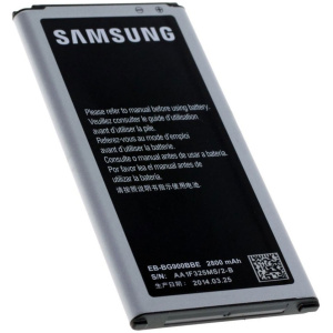 <b>Opis:</b><br><ul><li><b>Originalna baterija proizvajalca Samsung</b><br></li><li>Najsodobnejša tehnologija omogoča veliko ciklov polnjenja in praznjenja<br></li><li>Li-Ion celice so prijazne okolju, obenem pa zagotavljajo delovanje brez spominskega učinka<br></li><li>Termično stikalo ščiti baterijske celice pred pregrevanjem, prenapolnitvijo in kratkim stikom<br></li><li>Visoka kapaciteta baterije, podaljšan čas delovanja pri mirovanju naprave, zelo počasno samopraznjenje<br></li><li>Baterijo polnimo z originalnim ali nadomestnim polnilcem<br></li><li>Certifikati CE in ROHS</li><li>Bulk pakiranje<br></li></ul><br><br><p><b>Originalne oznake:</b></p><ul><li>EB-BG900BBE<br></li><li>EB-BG900BBC<br></li><li>EB-BG900BBE<br></li><li>EB-BG903BBE<br></li></ul><br><br><p><b>Primerno za:</b></p><p>Samsung:</p><ul><li>Galaxy S5 I9600, Galaxy S5 (SM-G900F), Galaxy S5 (SM-G900T), Galaxy S5 (SM-G900H), Galaxy S5 DuoS (SM-G900FD), Galaxy S5 Plus (SM-G901F), Galaxy S5 LTE (SM-G901F), Galaxy S5 Neo (SM-G903F), Galaxy S5 Active (SM-G870A), Galaxy S5 Sport (SM-G860P), GT-I9600, GT-I9602, GT-I9700, SM-G900</li></ul><br><b>Lastnosti:</b><ul><li>Proizvajalec: Samsung</li><li>Vrsta: Li-Ion</li><li>Napetost: 3,85 V</li><li>Kapaciteta: 2.800 mAh (10,78 Wh)</li></ul><br>