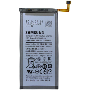 <b>Opis:</b><br><ul><li><b>Originalna baterija proizvajalca Samsung</b><br></li><li>Najsodobnejša tehnologija omogoča veliko ciklov polnjenja in praznjenja<br></li><li>Li-Polymer celice so prijazne okolju, obenem pa zagotavljajo delovanje brez spominskega učinka<br></li><li>Termično stikalo ščiti baterijske celice pred pregrevanjem, prenapolnitvijo in kratkim stikom<br></li><li>Visoka kapaciteta baterije, podaljšan čas delovanja pri mirovanju naprave, zelo počasno samopraznjenje</li><li>Baterijo polnimo z originalnim ali nadomestnim polnilcem</li><li>Certifikati CE in ROHS</li></ul><br><br><p><b>Originalne oznake:</b></p><ul><li>EB-BG973ABU<br></li><li>GH82-18826A</li></ul><br><br><p><b>Primerno za:</b></p><p>Samsung:</p><ul><li>Galaxy S10, SM-G973, SM-G973C, SM-G973F/DS, SM-G973U, SM-G973U1, SM-G973W, SM-G9730/DS, SM-G9738/DS</li></ul><br><b>Lastnosti:</b><ul><li>Proizvajalec: Samsung</li><li>Vrsta: Li-Polymer</li><li>Napetost: 3,85 V</li><li>Kapaciteta: 3.400 mAh (13,09 Wh)</li></ul><br>