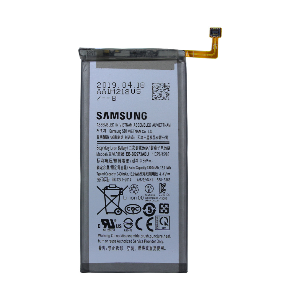 Opis:Originalna baterija proizvajalca SamsungNajsodobnejša tehnologija omogoča veliko ciklov polnjenja in praznjenjaLi-Polymer celice so prijazne okolju, obenem pa zagotavljajo delovanje brez spominskega učinkaTermično stikalo ščiti baterijske celice pred pregrevanjem, prenapolnitvijo in kratkim stikomVisoka kapaciteta baterije, podaljšan čas delovanja pri mirovanju naprave, zelo počasno samopraznjenjeBaterijo polnimo z originalnim ali nadomestnim polnilcemCertifikati CE in ROHSOriginalne oznake:EB-BG973ABUGH82-18826APrimerno za:Samsung:Galaxy S10, SM-G973, SM-G973C, SM-G973F/DS, SM-G973U, SM-G973U1, SM-G973W, SM-G9730/DS, SM-G9738/DSLastnosti:Proizvajalec: SamsungVrsta: Li-PolymerNapetost: 3,85 VKapaciteta: 3.400 mAh (13,09 Wh)