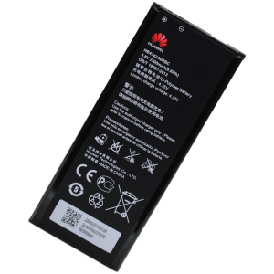 <b>Opis:</b><br><ul><li><b>Originalna baterija proizvajalca Huawei</b><br></li><li>Najsodobnejša tehnologija omogoča veliko ciklov polnjenja in praznjenja<br></li><li>Li-Ion celice so prijazne okolju, obenem pa zagotavljajo delovanje brez spominskega učinka<br></li><li>Termično stikalo ščiti baterijske celice pred pregrevanjem, prenapolnitvijo in kratkim stikom<br></li><li>Visoka kapaciteta baterije, podaljšan čas delovanja pri mirovanju naprave, zelo počasno samopraznjenje<br></li><li>Baterijo polnimo z originalnim ali nadomestnim polnilcem<br></li><li>Certifikati CE in ROHS</li></ul><br><br><p><b>Originalne oznake:</b></p><ul><li>HB4742A0RBW</li><li>HB4742A0RBC<br></li></ul><br><br><p><b>Primerno za:</b></p><p>Huawei:</p><ul><li>Ascend G730, Ascend G730-L072, H30-T00, H30-T10, H30-U10, Hinor H30, Honor 3C Orange Yumo G470, Ascend G740 Orange Yumo G740<br></li></ul><br><b>Lastnosti:</b><ul><li>Proizvajalec: Huawei</li><li>Vrsta: Li-Ion</li><li>Napetost: 3,8 V</li><li>Kapaciteta: 2.300 mAh (8,8 Wh)</li></ul><br>