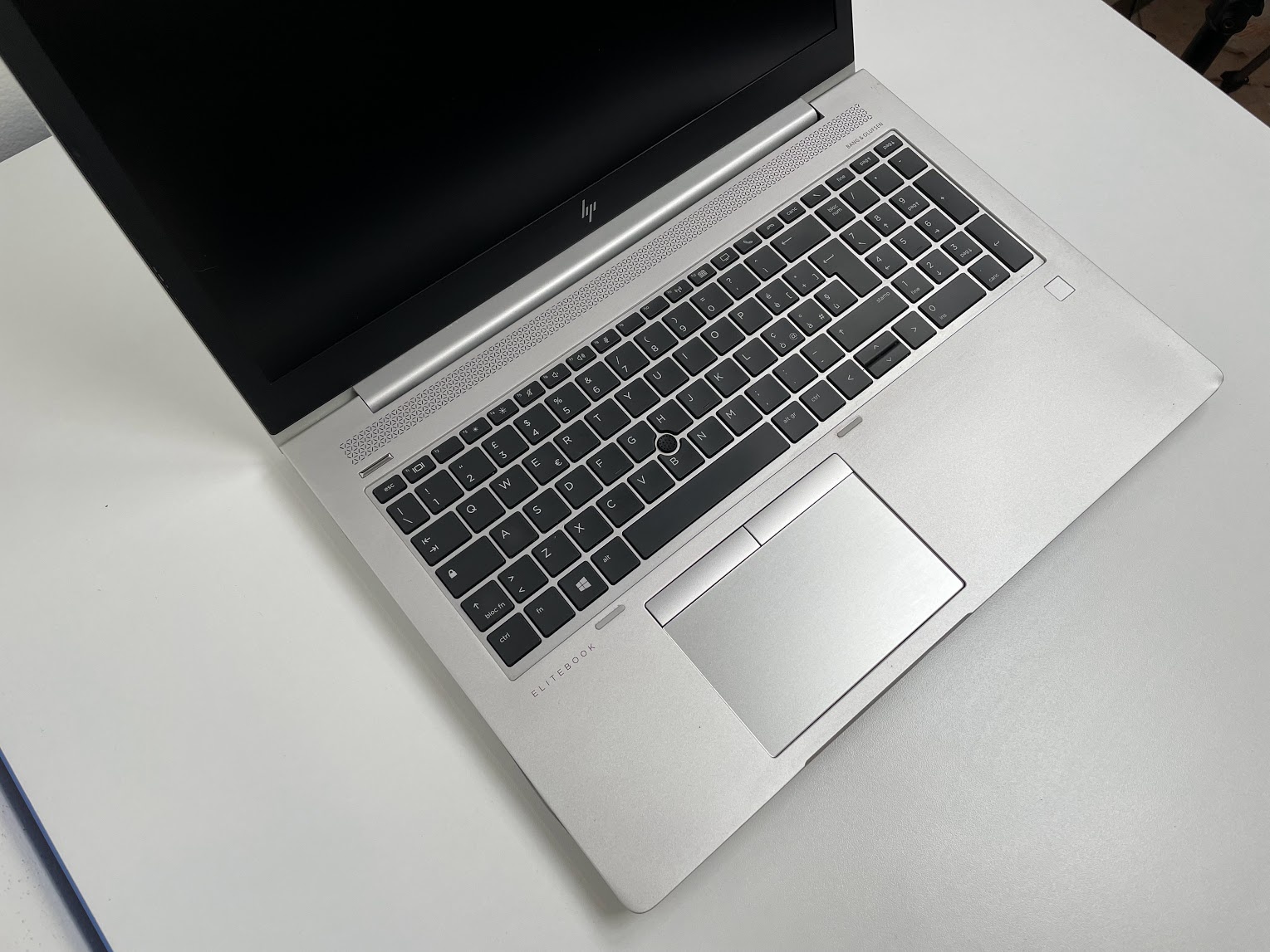 Prenosnik HP EliteBook 850 G5 / i5 / RAM 16 GB / 256GB SSD / 15,6″ FHD - slika 2