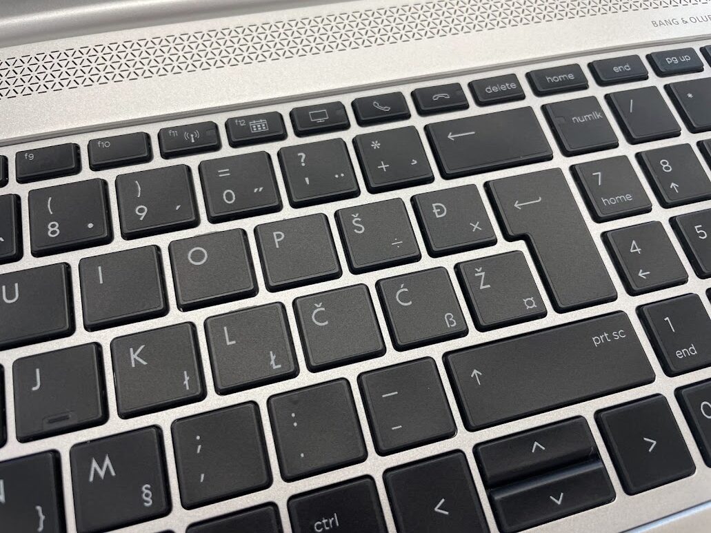 Prenosnik HP EliteBook 850 G6 / i5 / RAM 8 GB / 256GB SSD / 15,6″ FHD - slika 5