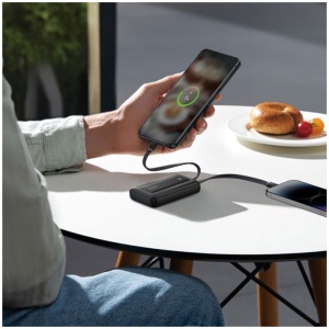 35W z vgrajenima USB-C kabloma