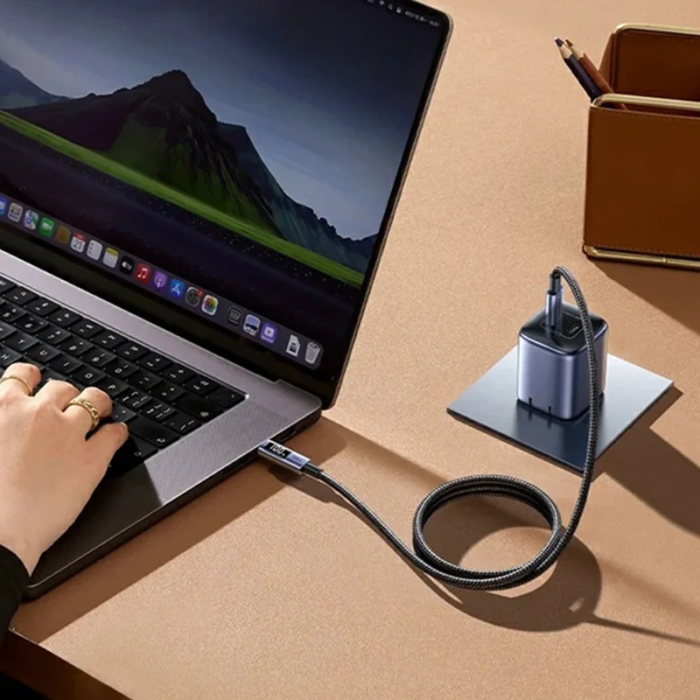 Ugreen USB-C na USB-C PD 3.0 polnilni kabel 100W, 1M - slika 3